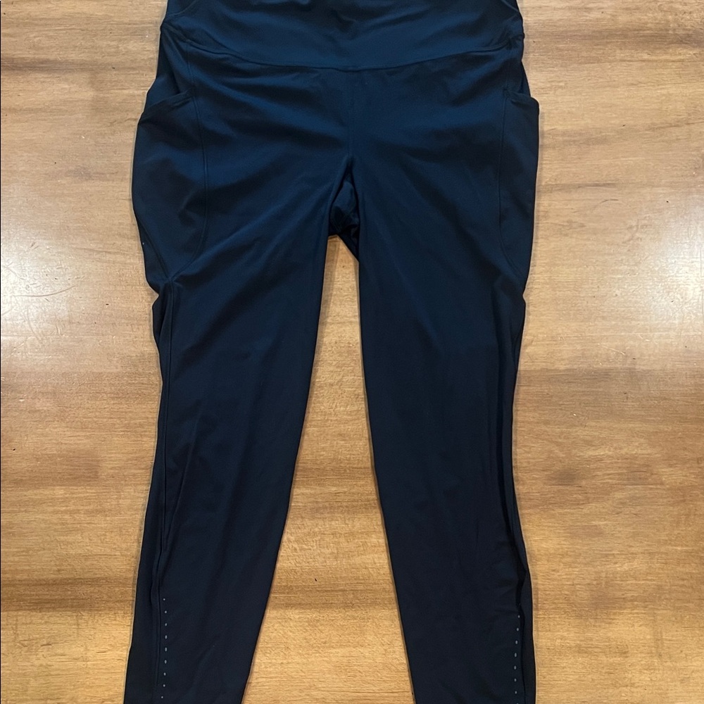 Lululemon Wunder Train High Rise Crop 23”